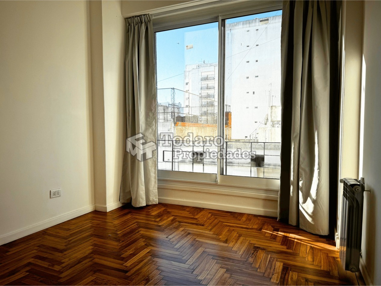 Departamento 2 Ambientes Reciclado a la calle en Venta