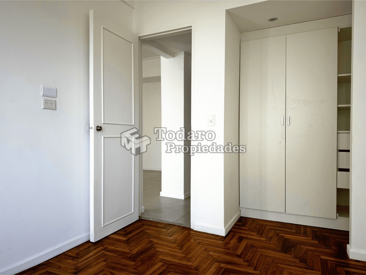 Departamento 2 Ambientes Reciclado a la calle en Venta