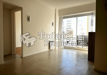 Departamento 2 Ambientes Reciclado a la calle en Venta