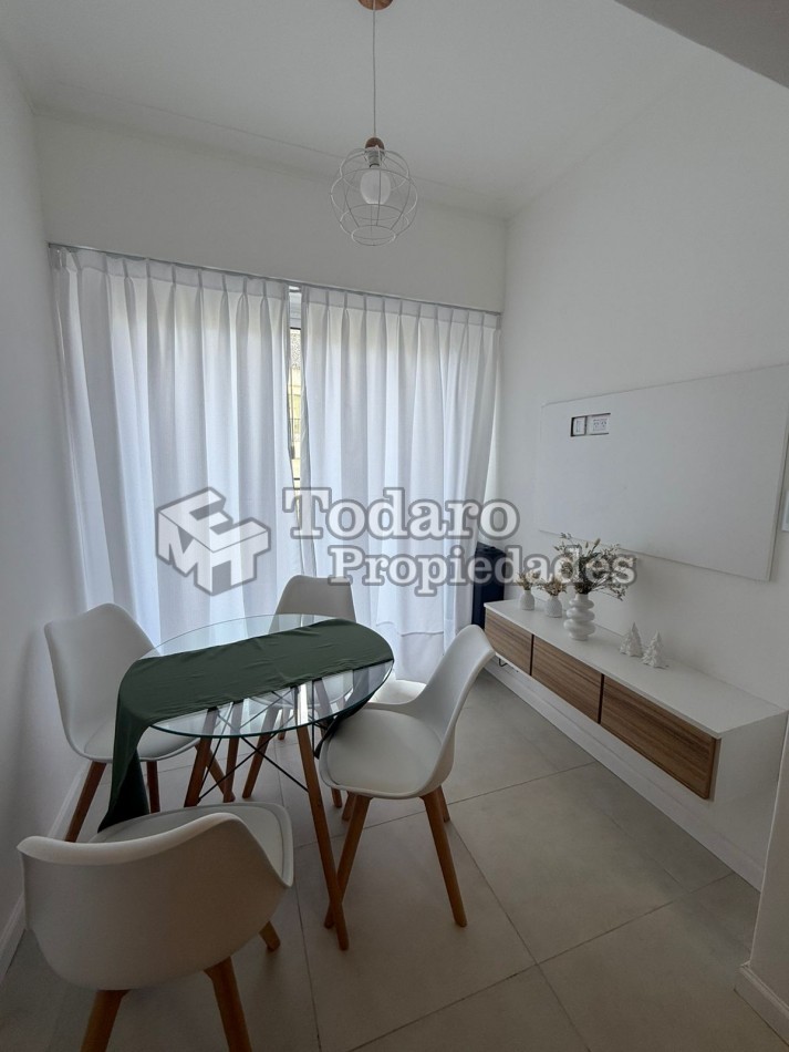 Venta departamento un ambiente. Zona centro, a metros del ma