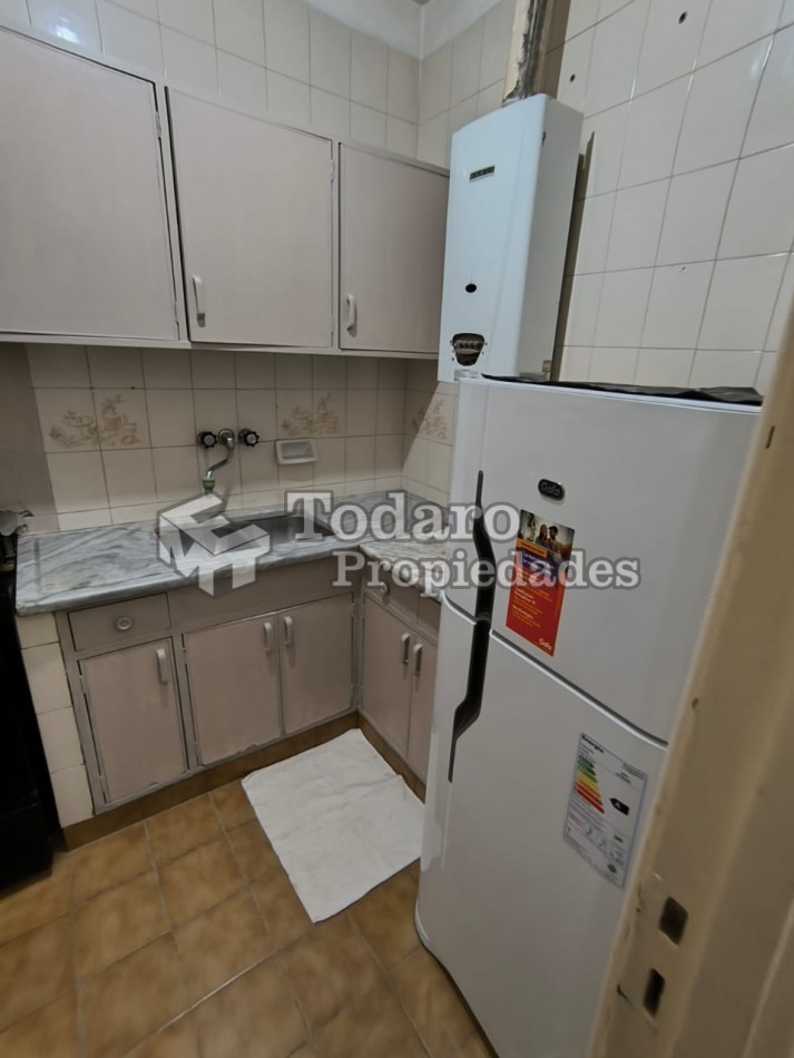 Venta dos ambientes zona Plaza Colon