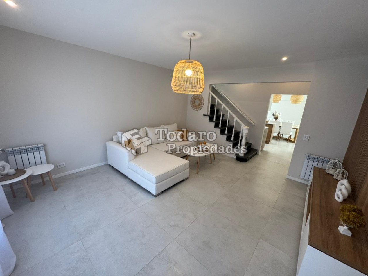 Chalet en PH 4 ambientes , en excelente zona Paseo Aldrey