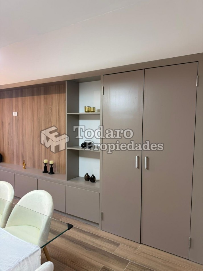 Departamento 3 ambientes reciclado con balcon a la calle