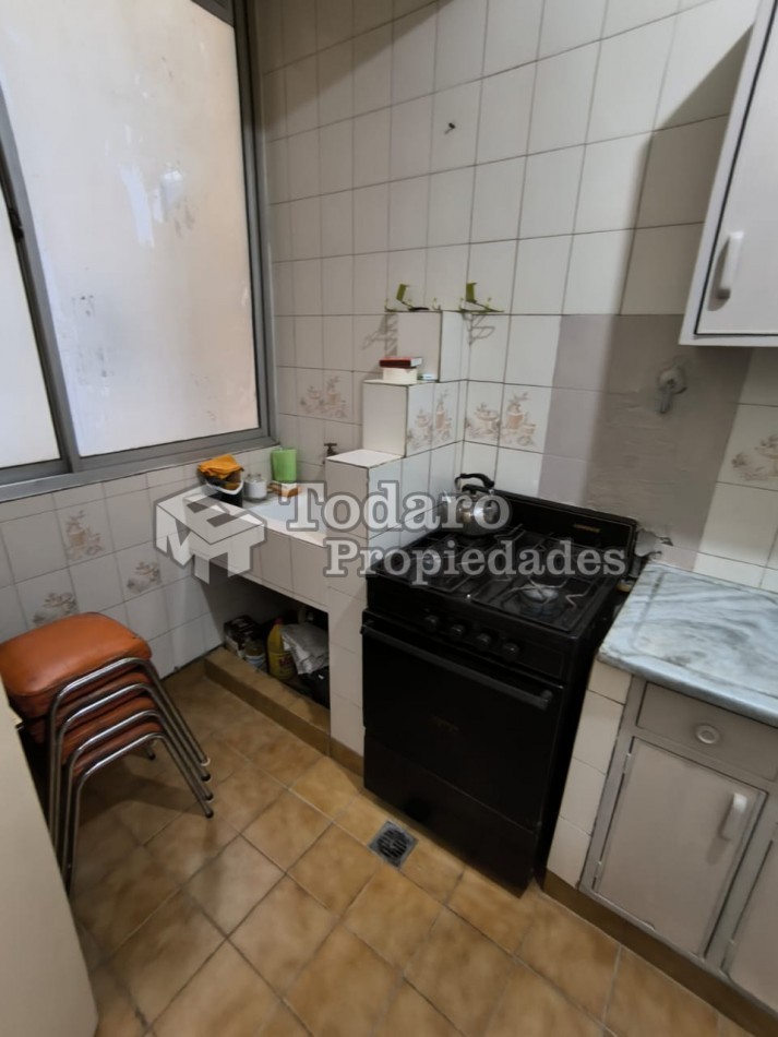 Venta dos ambientes zona Plaza Colon