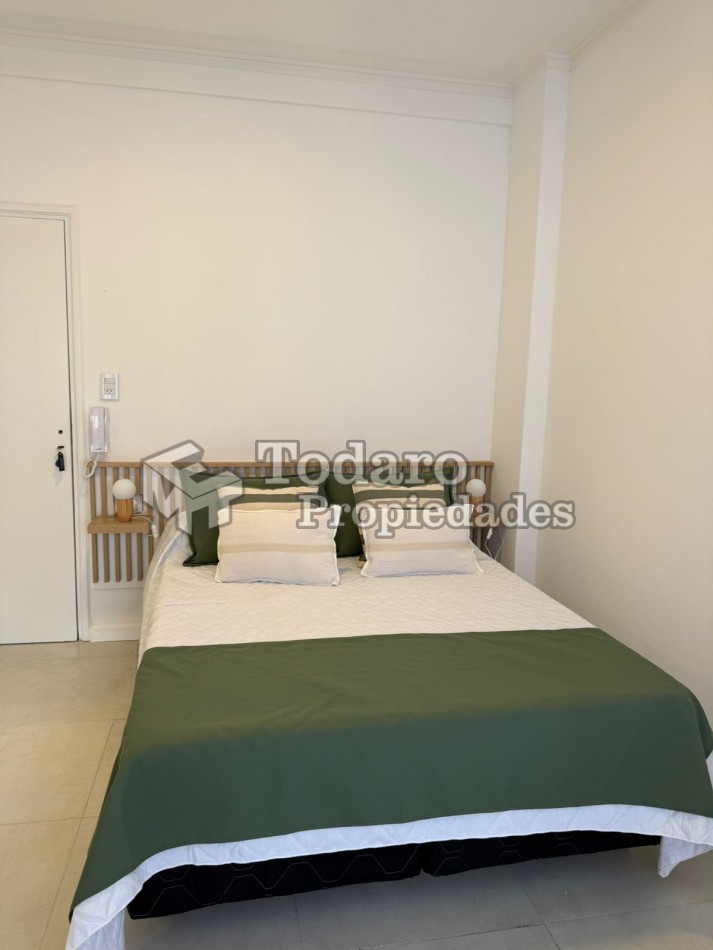 Venta departamento un ambiente. Zona centro, a metros del ma