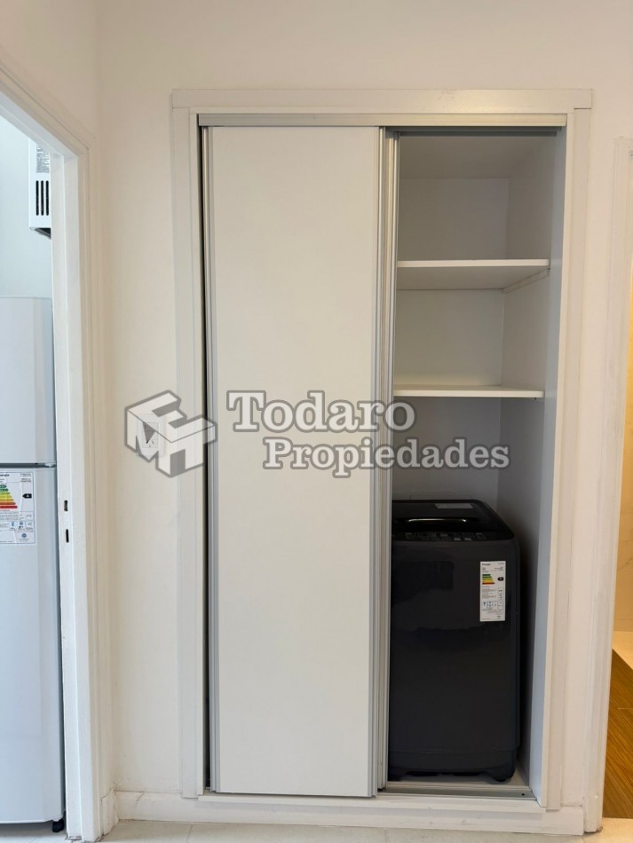 Venta departamento un ambiente. Zona centro, a metros del ma