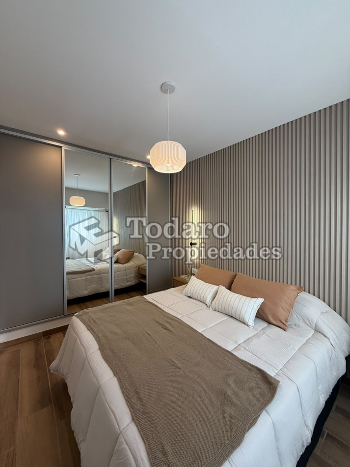 Duplex de dos plantas de 4 ambientes c/cochera