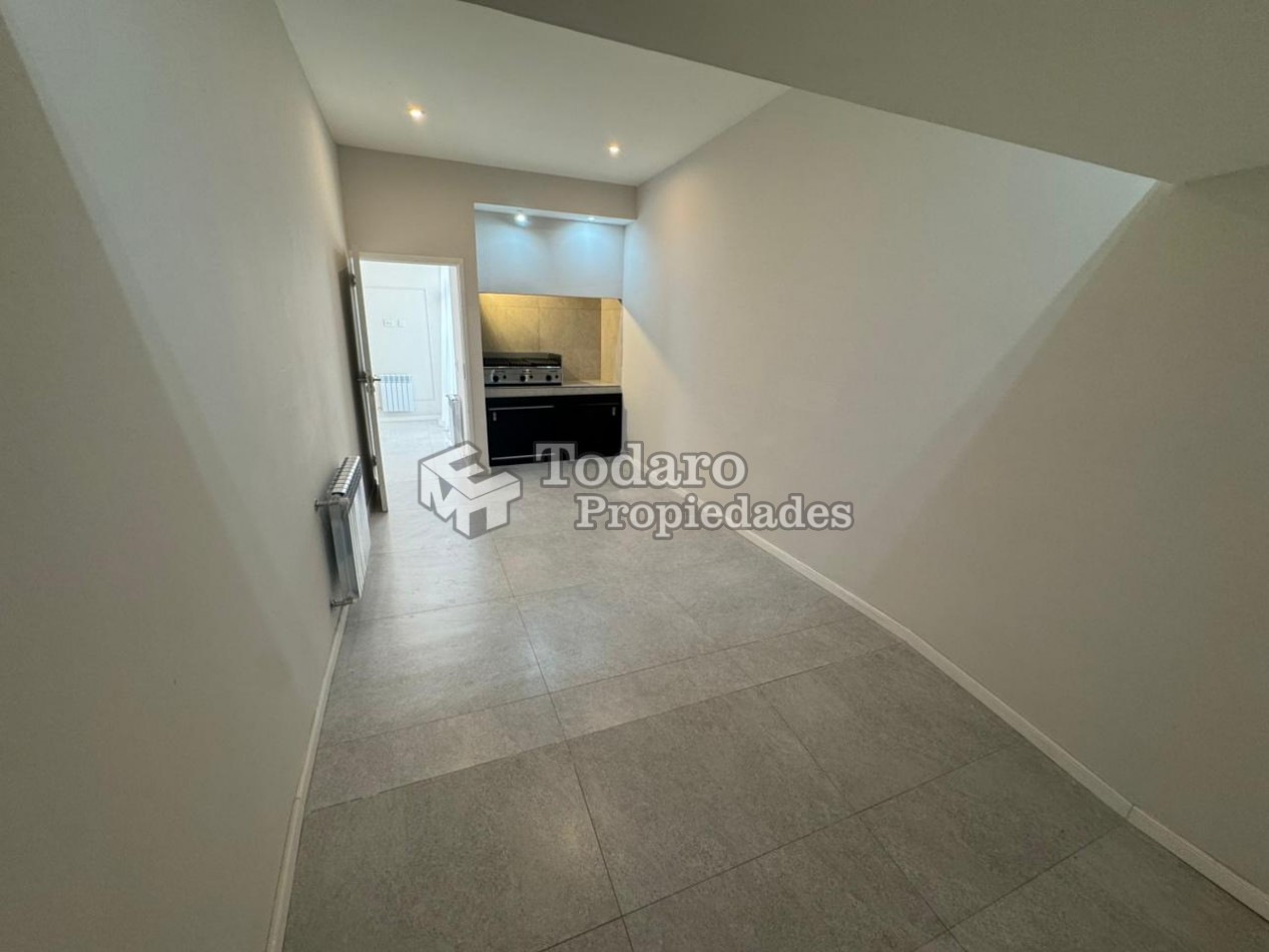 Chalet en PH 4 ambientes , en excelente zona Paseo Aldrey