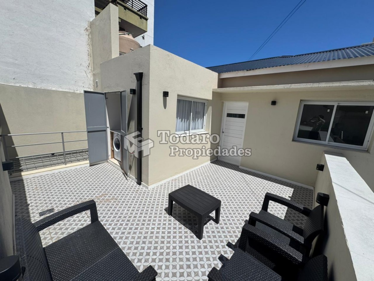Chalet en PH 4 ambientes , en excelente zona Paseo Aldrey