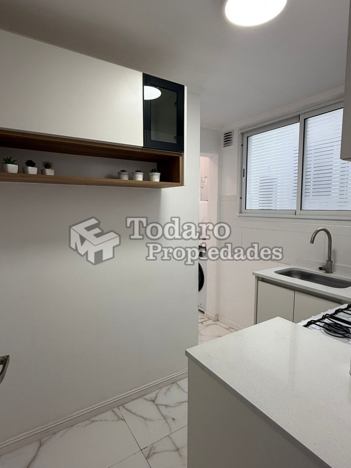 Excelente departamento 3 ambientes reciclado luminoso y con balcon