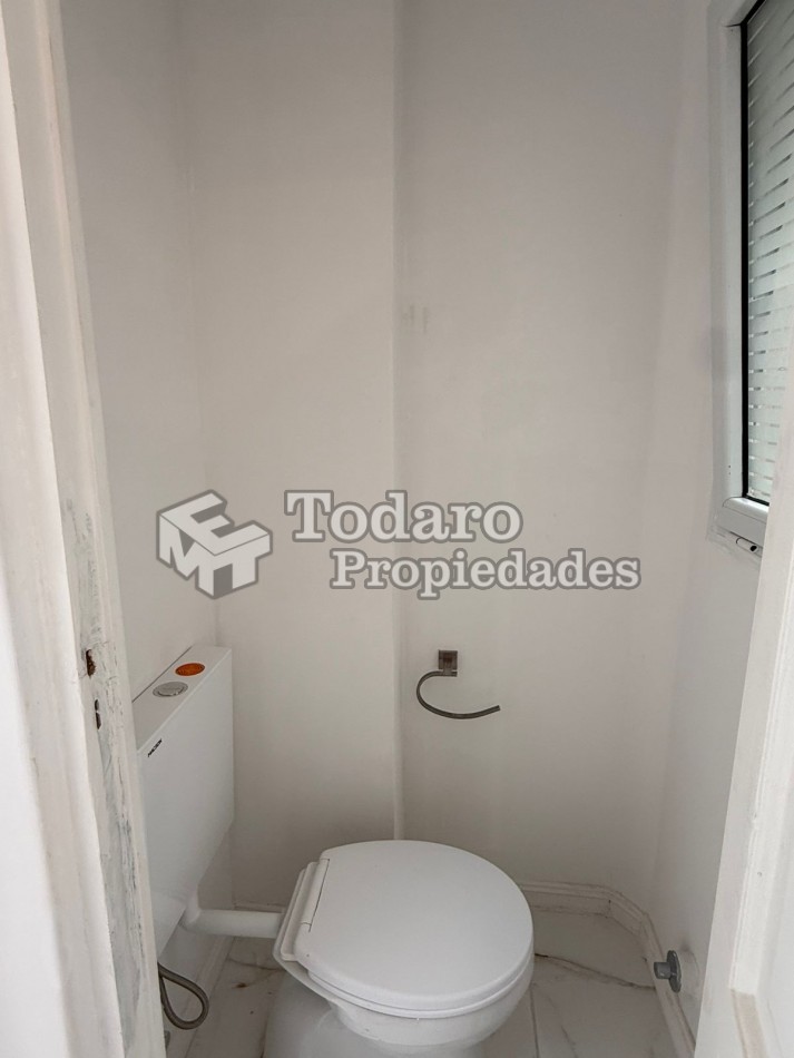 Excelente departamento 3 ambientes reciclado luminoso y con balcon