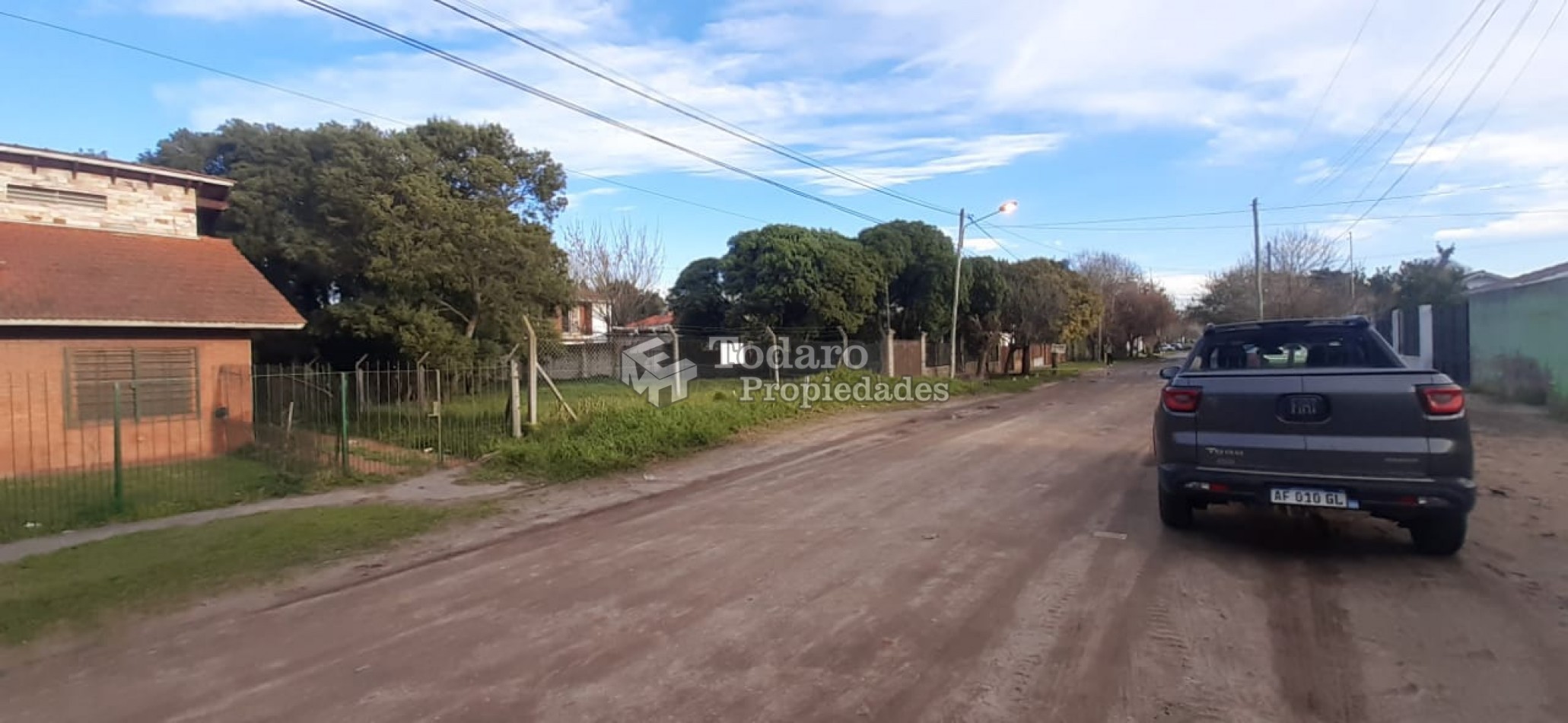 Lote en venta zona Parque Camet