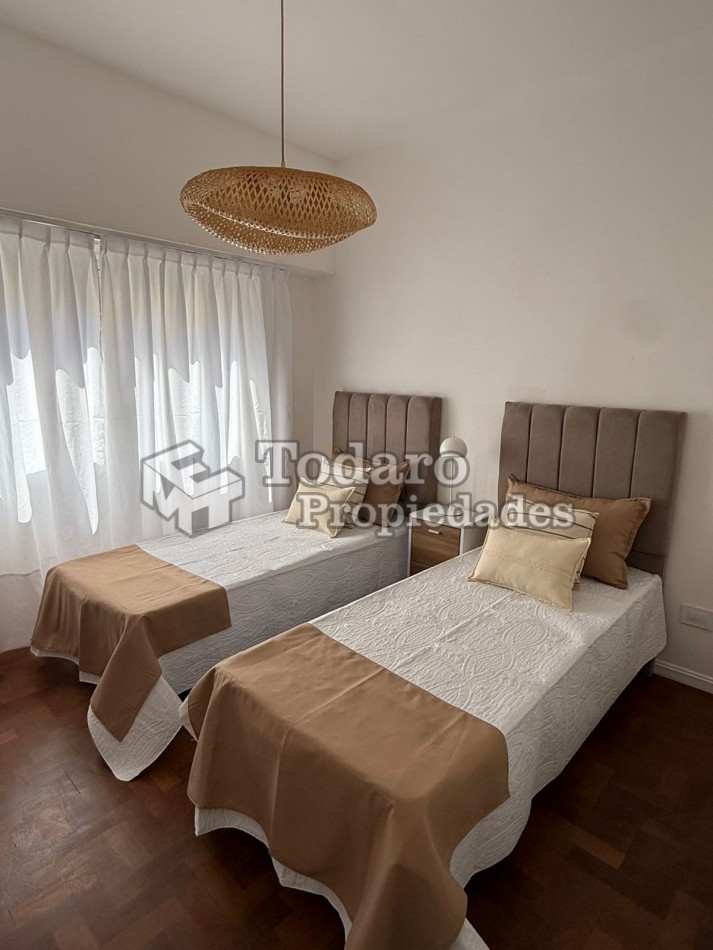 Excelente departamento 3 ambientes reciclado luminoso y con balcon