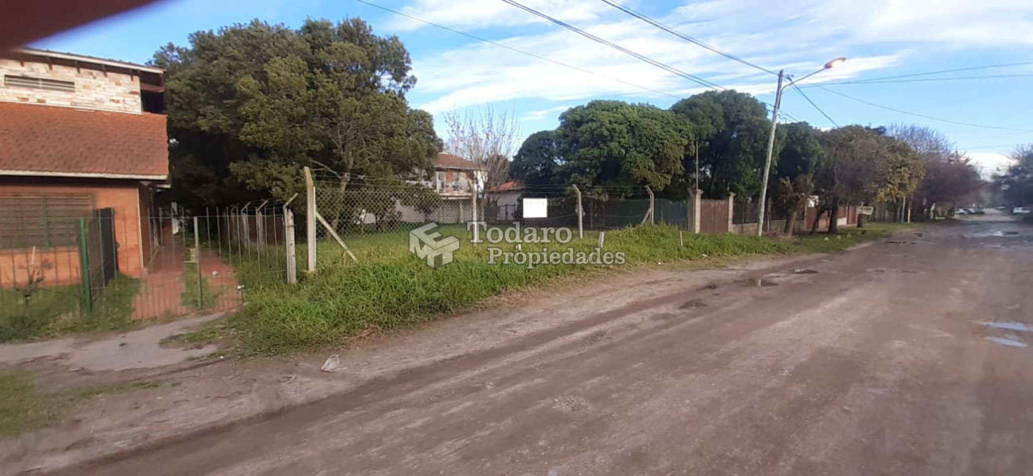 Lote en venta zona Parque Camet