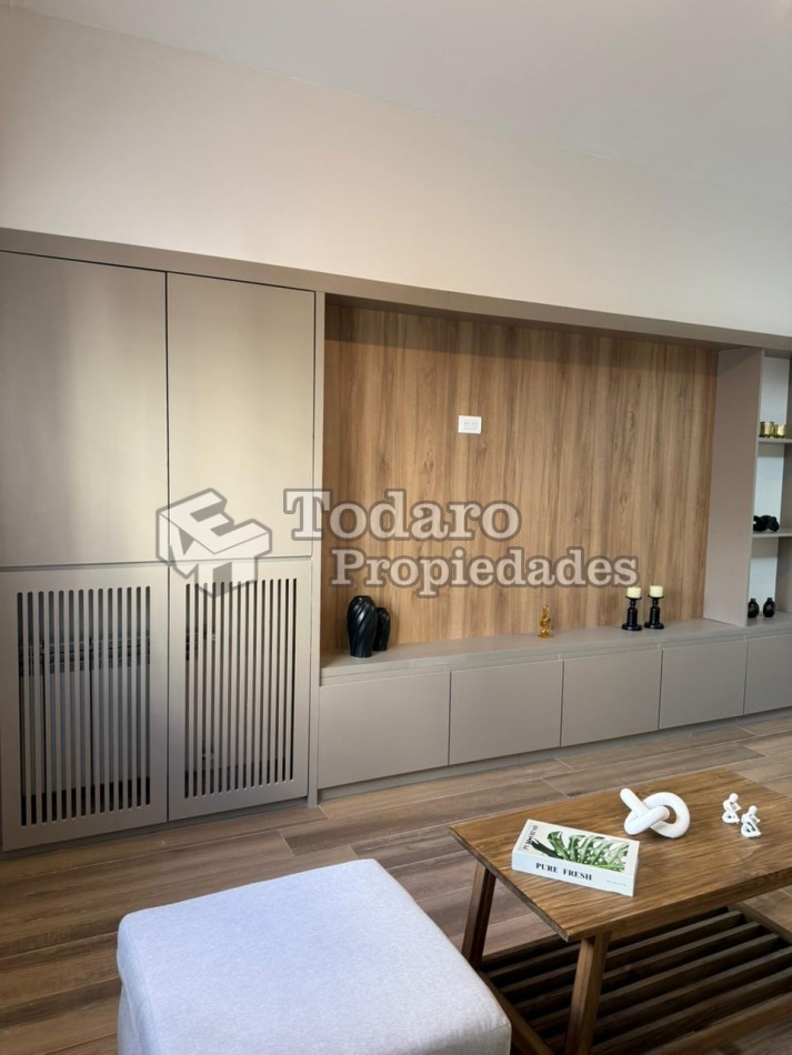 Departamento 3 ambientes reciclado con balcon a la calle