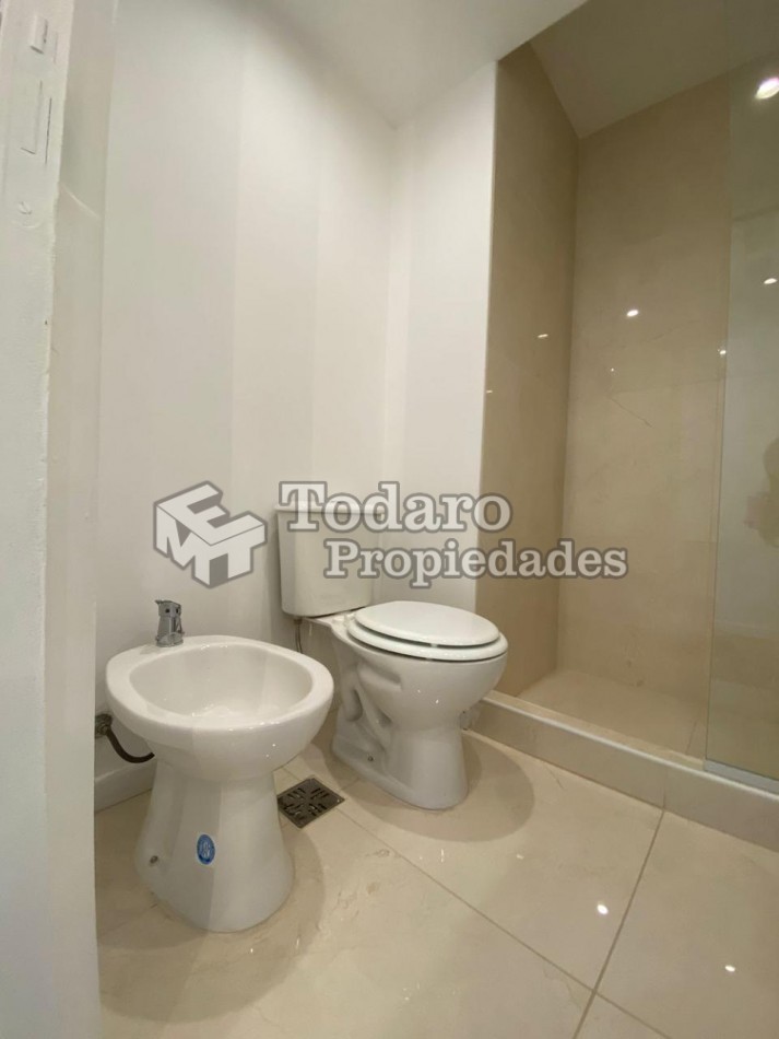 3 AMBIENTES en Zona Plaza Mitre reciclado amoblado