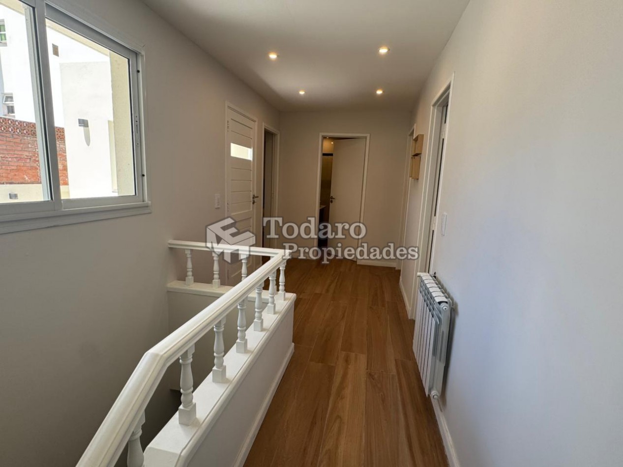 Chalet en PH 4 ambientes , en excelente zona Paseo Aldrey