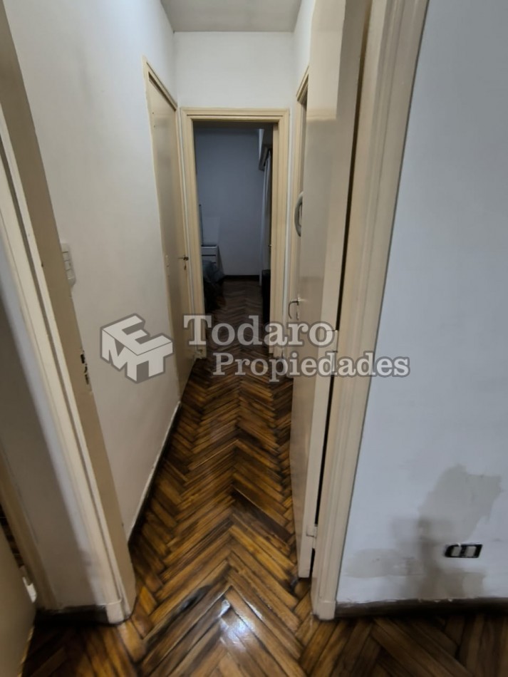 Venta dos ambientes zona Plaza Colon