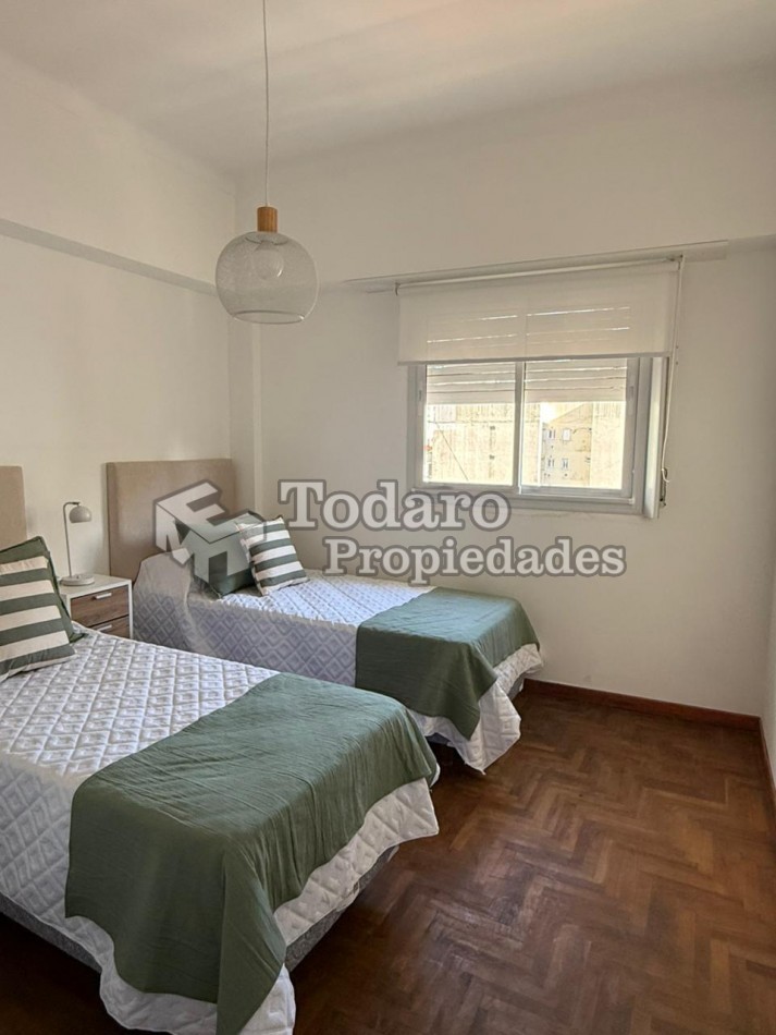 3 Ambientes c/dep a la calle con balcon terraza