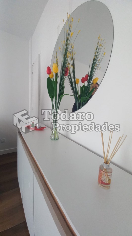  2 Ambientes a la calle con balcon saliente, reciclado,amoblado