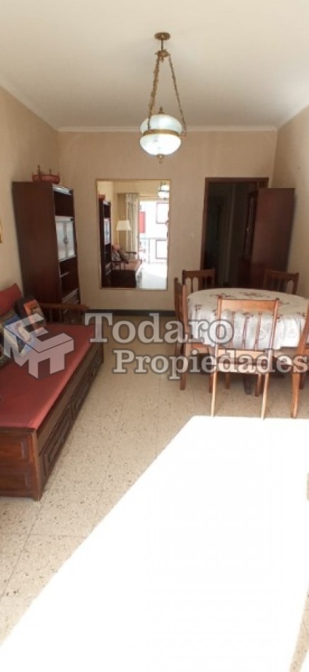 2 ambientes con dependencia de servicio.Lavadero separado
