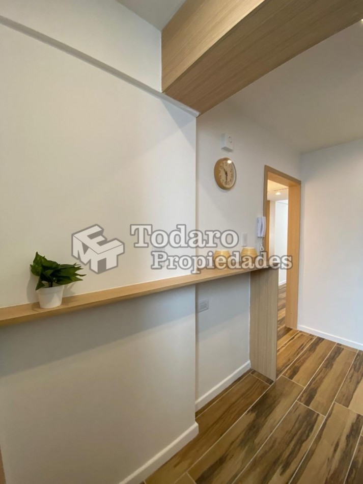 3 AMBIENTES en Zona Plaza Mitre reciclado amoblado