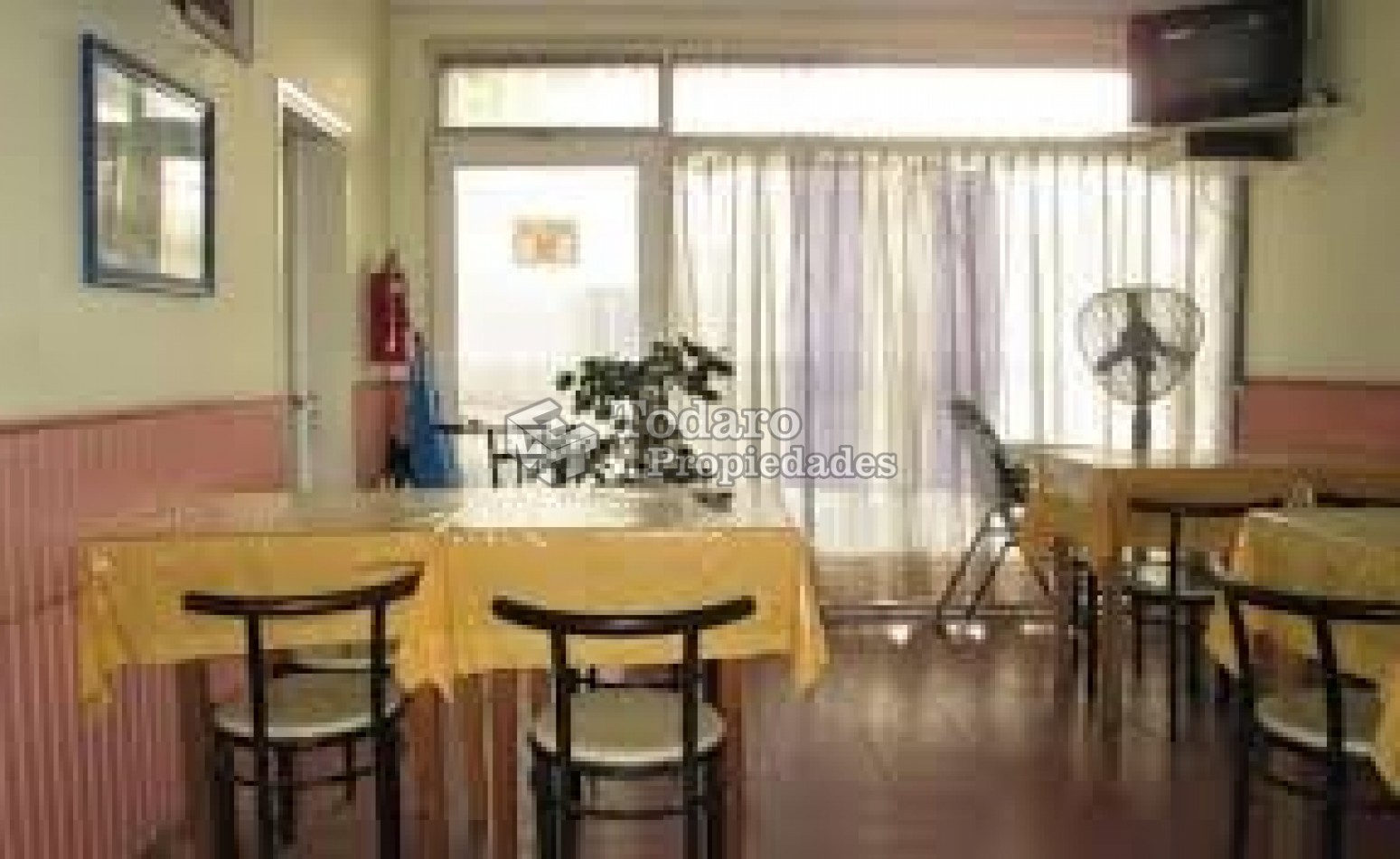 Venta hotel en el barrio de La Perla