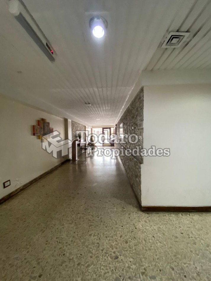 3 AMBIENTES en Zona Plaza Mitre reciclado amoblado