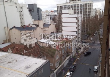 Dos ambientes reciclado en su totalidad amoblado y decorado