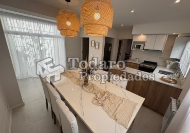 Chalet en PH 4 ambientes , en excelente zona Paseo Aldrey